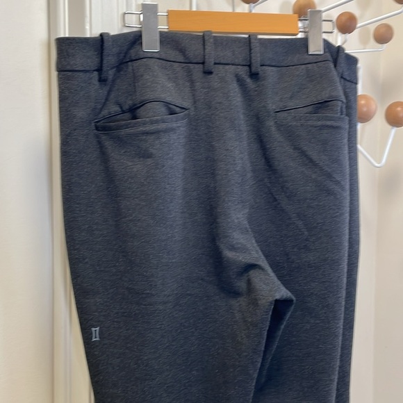 Kit and Ace - Heathered Dark Grey Dress Pants - Dark Grey - 38 - Picture 5 of 13